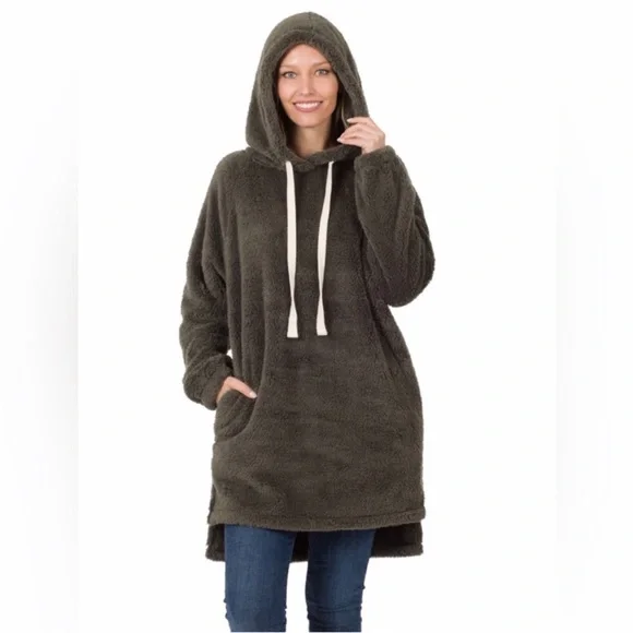 Zenana Hooded Faux Fur Pullover with High- Low Hem Fleece Hoodie - Picture 3 of 4